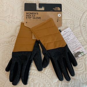 North face ladies gloves